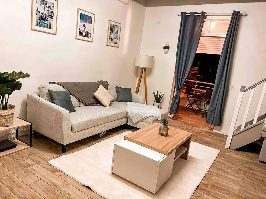 Casa Tropica Sainte-Anne Apartment